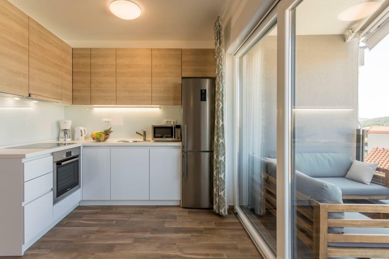Luxury View Apartments Rogoznica  Buitenkant foto