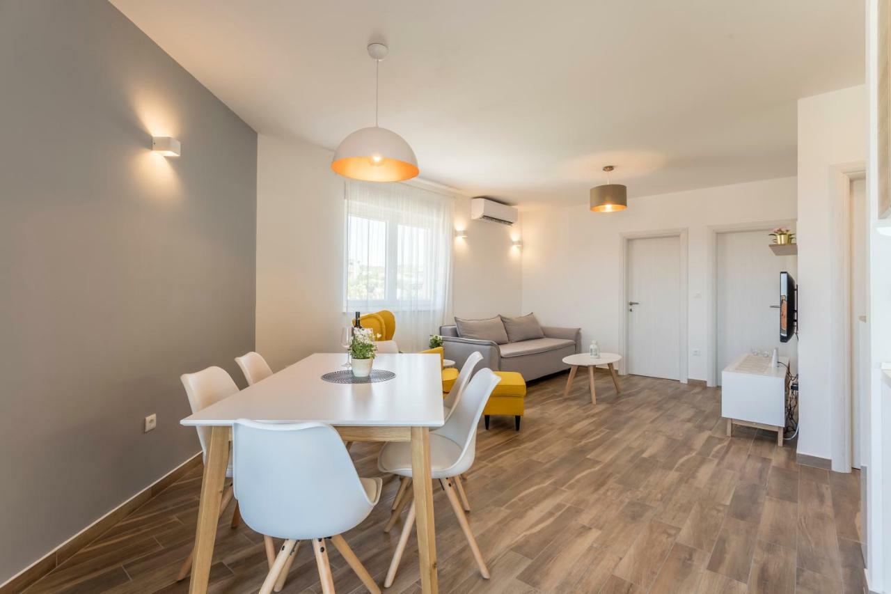 Luxury View Apartments Rogoznica  Buitenkant foto