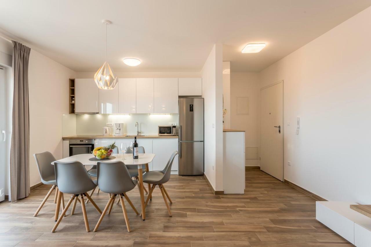 Luxury View Apartments Rogoznica  Buitenkant foto