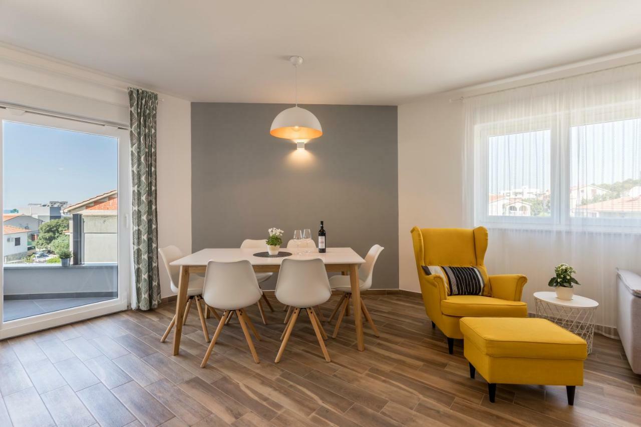 Luxury View Apartments Rogoznica  Buitenkant foto