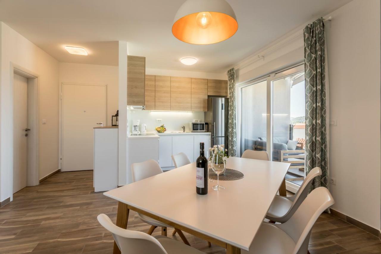 Luxury View Apartments Rogoznica  Buitenkant foto