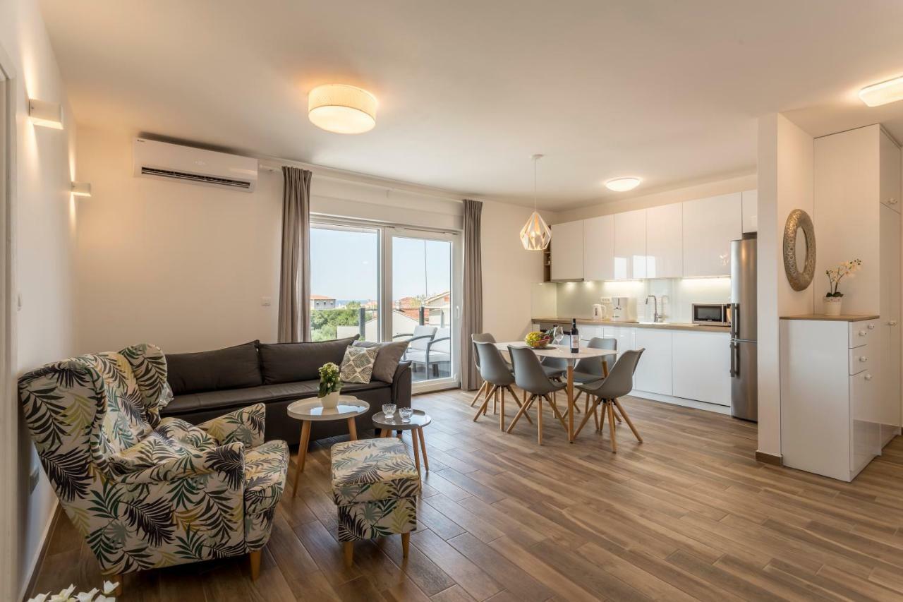 Luxury View Apartments Rogoznica  Buitenkant foto
