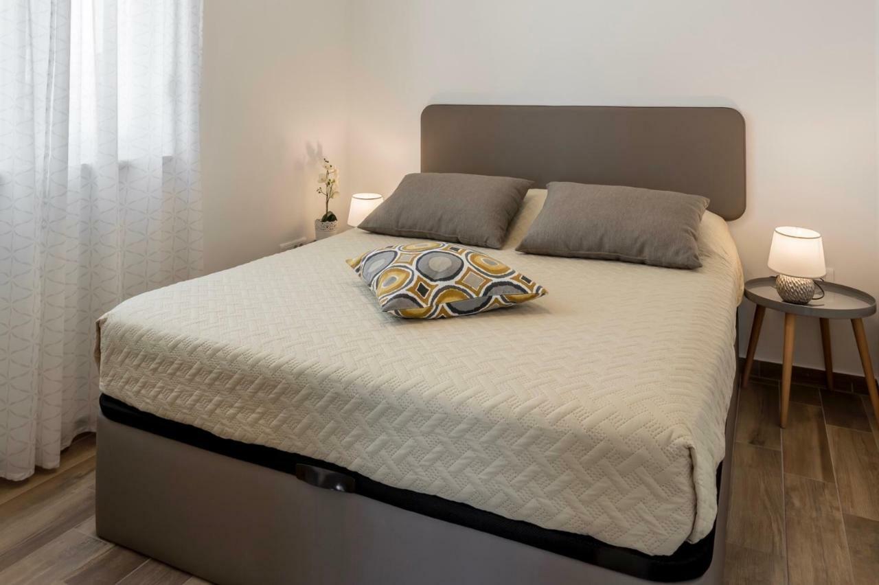 Luxury View Apartments Rogoznica  Buitenkant foto